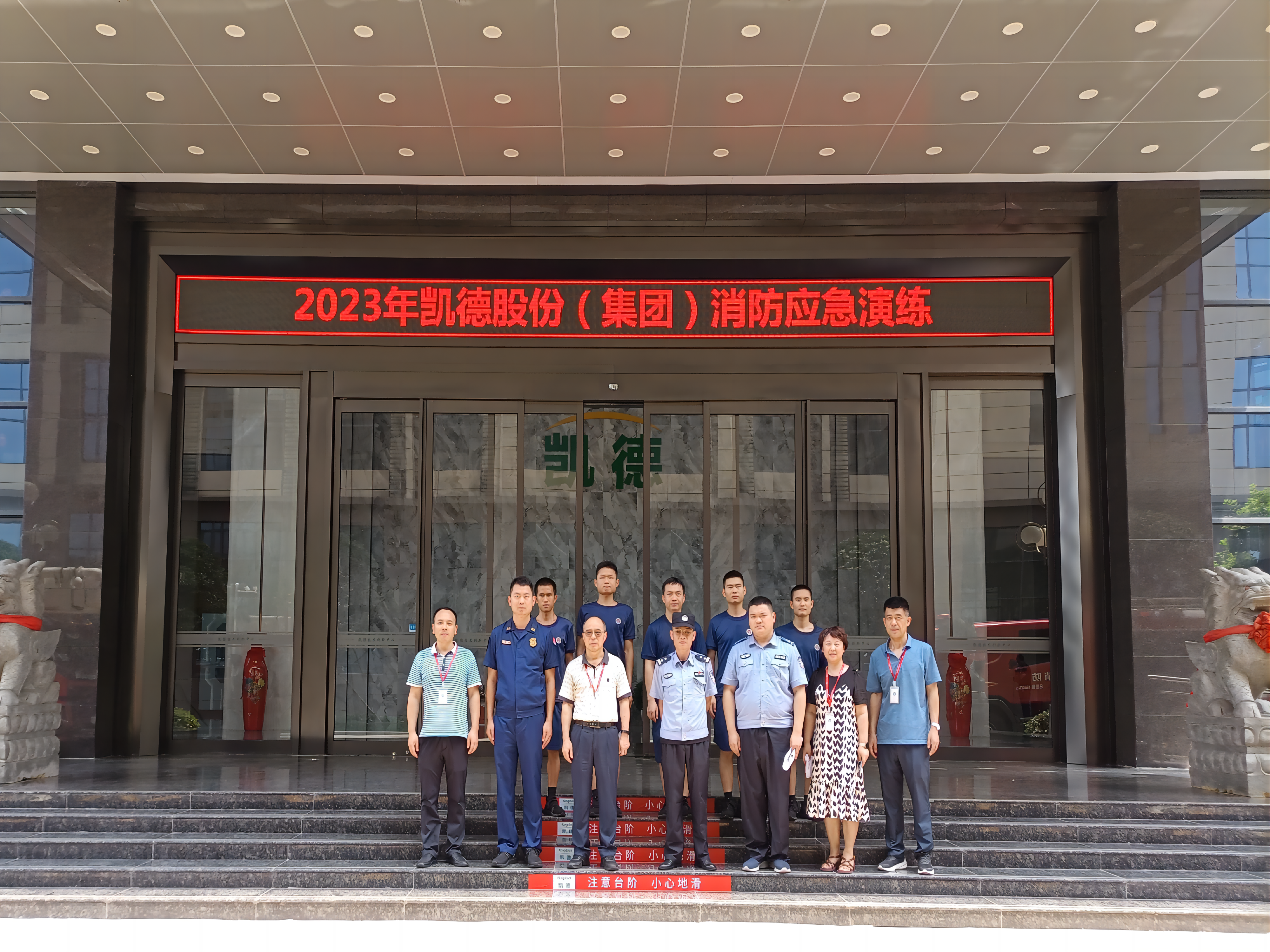 ����δȻʼ���� | �P�¹ɷ�(���F(tu��n))������(y��ng)��ģ�M�ݾ�