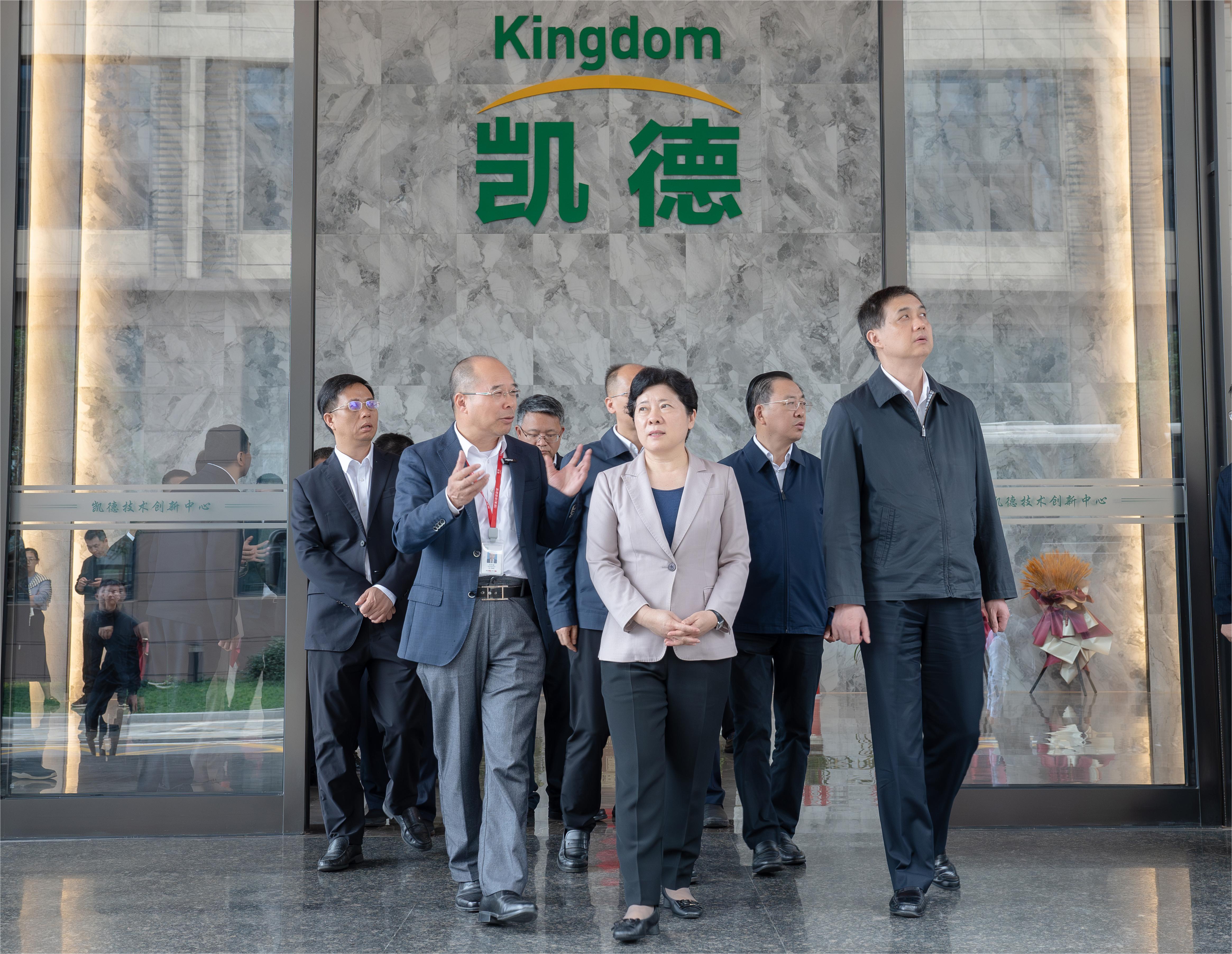 �Lɳ��ί��������Ҫ�I(l��ng)���������^Ħ�F����P�¼��g(sh��)��(chu��ng)������