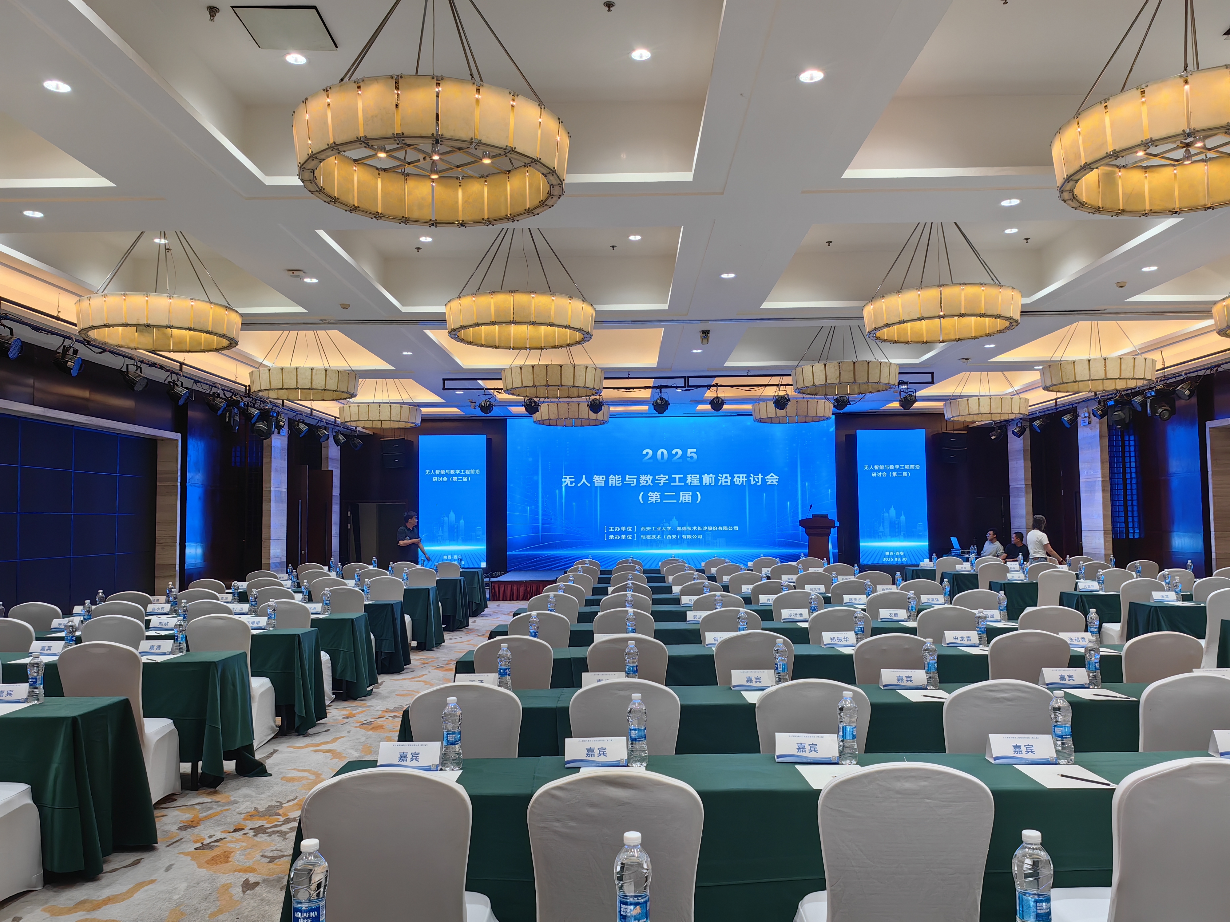 �ڶ��ßo�������c��(sh��)�ֹ���ǰ����ӑ���������ɹ��e�k